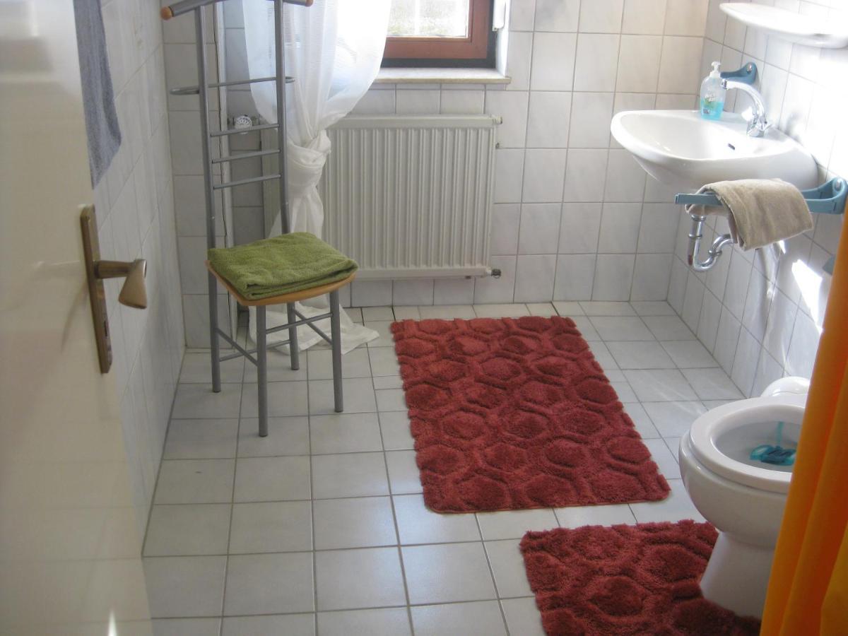 Main-Kinzig Gaestewohnung Hasselroth Esterno foto